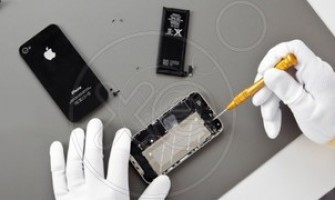 Παράγοντες που πρέπει να λάβετε υπόψη κατά την πρόσληψη ενός ειδικού επισκευής iPhone