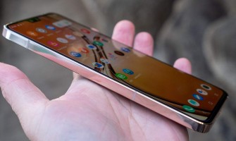 Εξελίξεις στον κόσμο των κινητών τηλεφώνων και τι σημαίνουν για τους καταναλωτές